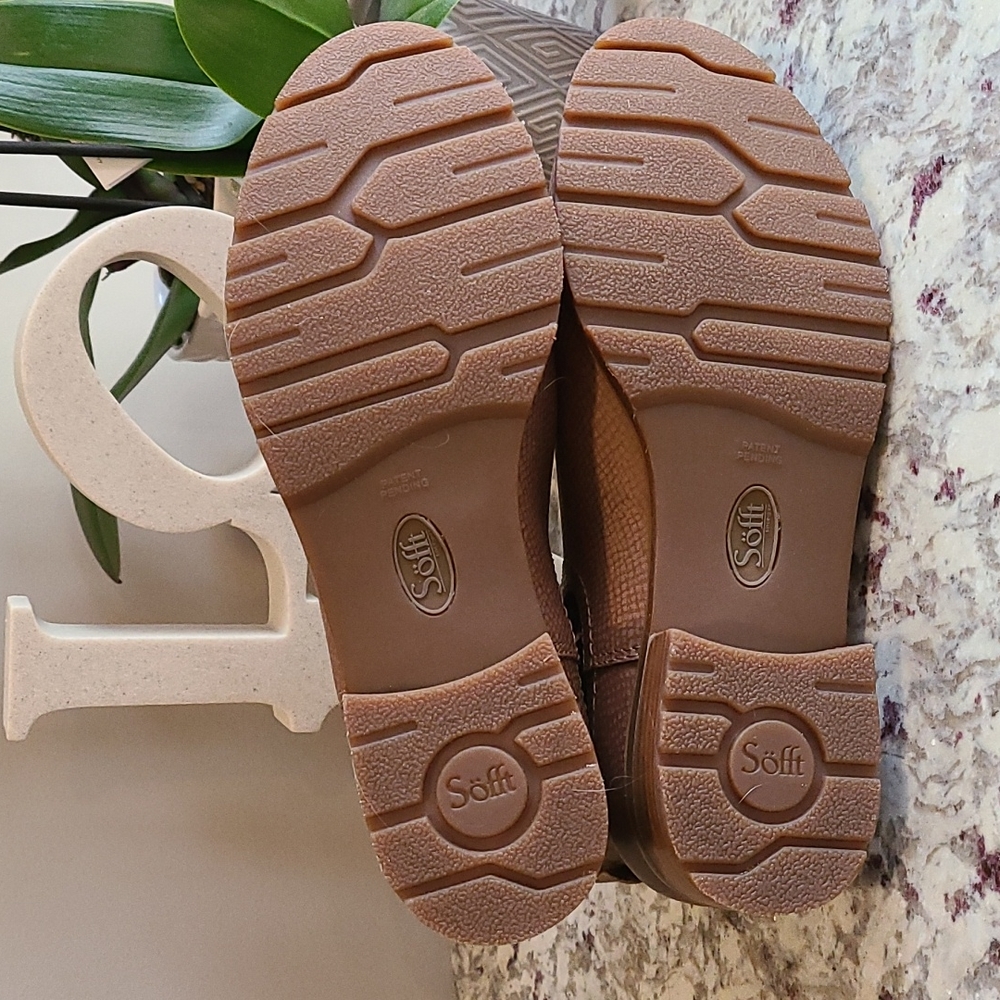 NWT Sofft Leather Boots - Picture 5 of 7